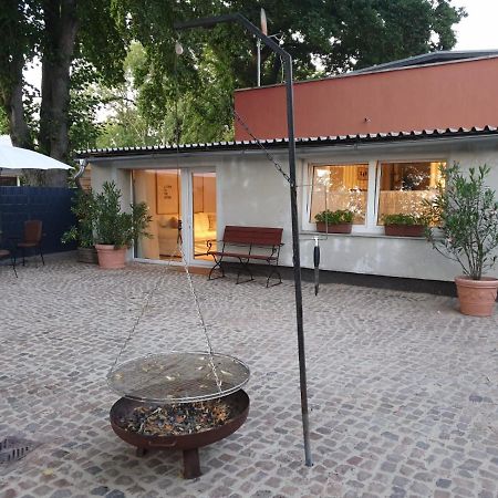 Ferienwohnung Lindenhof, Zentrumsnah Mit Terrasse Und Grillmoeglichkeit Μαγδεβούργο Εξωτερικό φωτογραφία